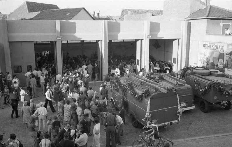 10.09.1976 Umzug ins neue Gerätehaus in der Saarlandstraße
