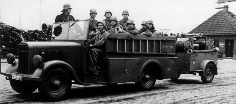 03.09.1942 Feuerwehr wird zu Feuerlöschpolizei